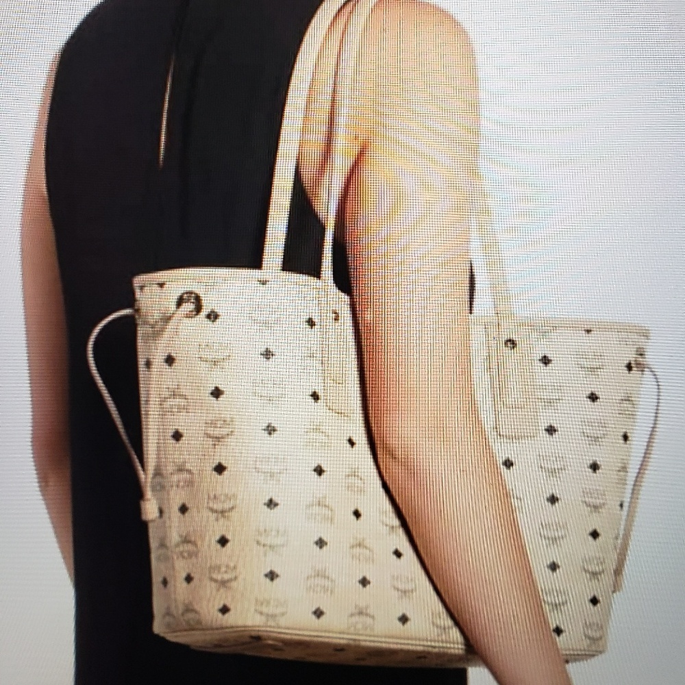 MCM Reversible Liz Shopper in Visetos